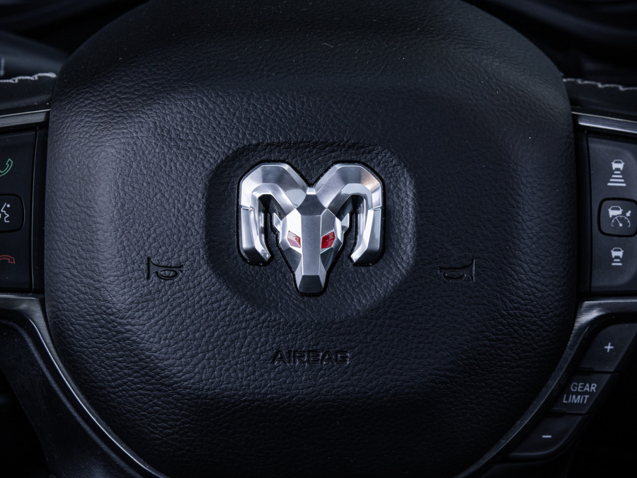 Dodge Ram 1500 Limited Night Edition | Luchtvering | Head-Up Display | Ramboxen