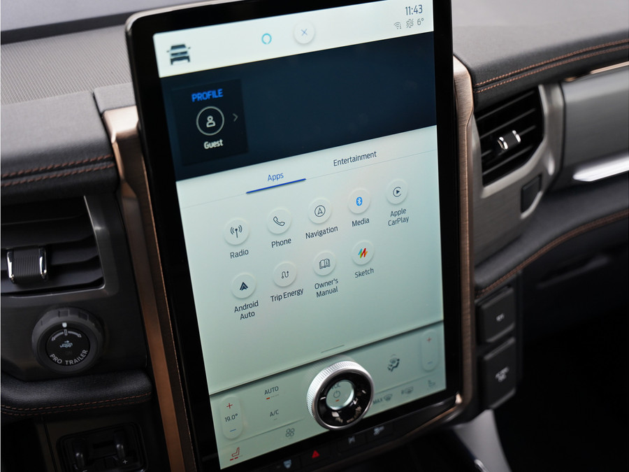 Ford F-150 Lightning Lariat Standard Range