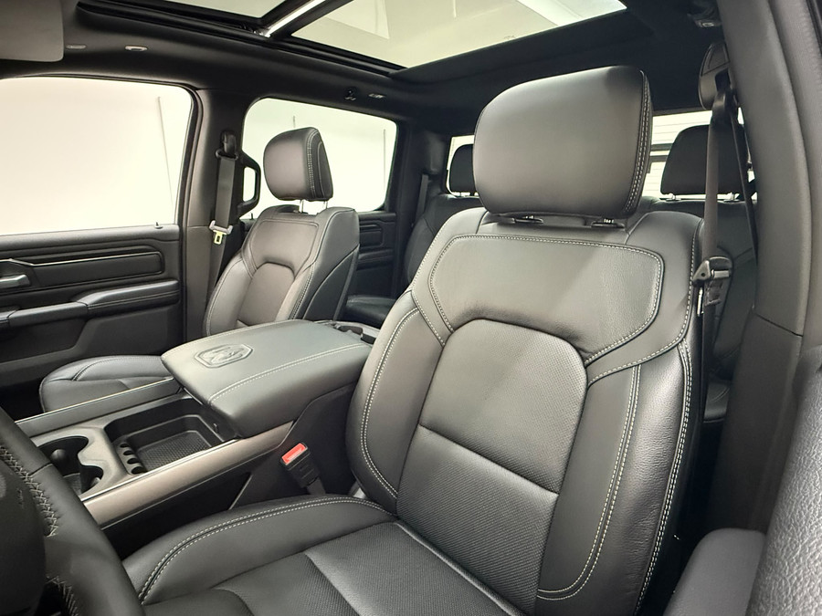RAM 1500 5.7 V8 4x4 Crew Cab Sport