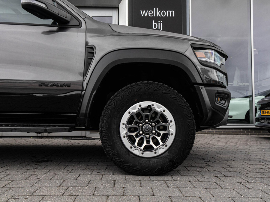 Dodge RAM 1500 6.2 V8 4x4 Crew Cab TRX