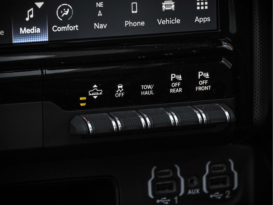 Dodge Ram 1500 Crew Cab Limited Night Edition Rambox