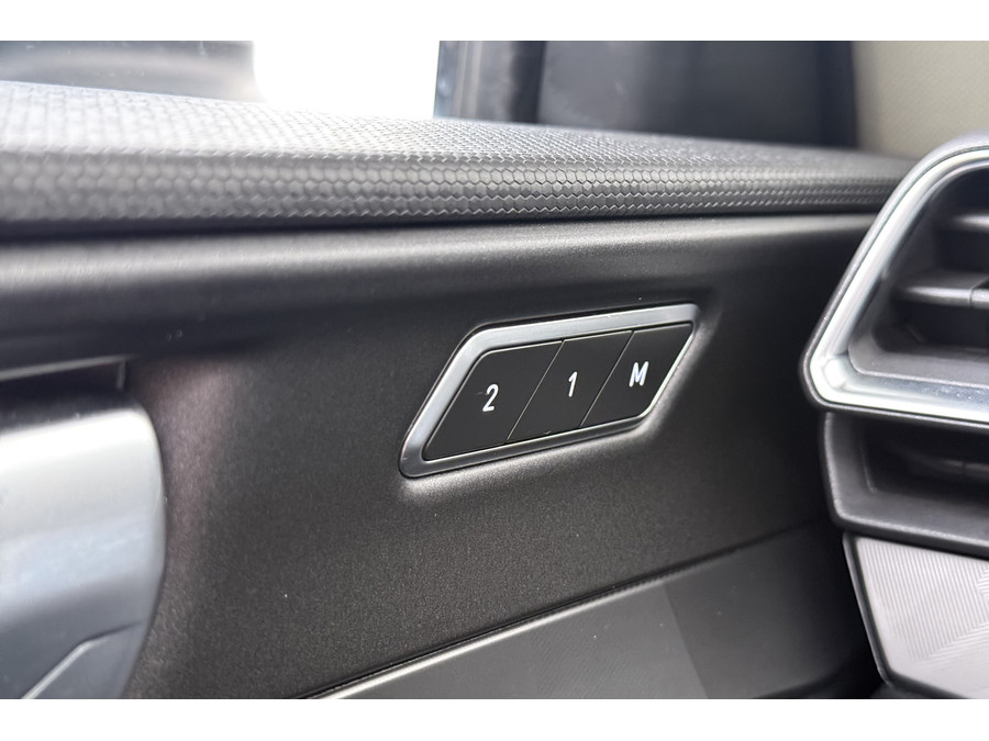Lynk & Co 01 1.5 PHEV Aut. Black Edition