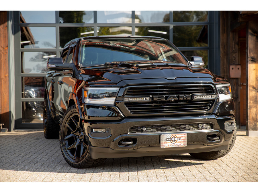 Dodge RAM 1500 5.7 V8 4x4 Crew Cab Laramie