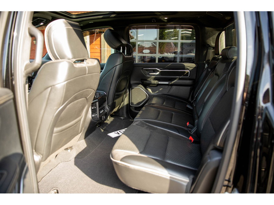 Dodge RAM 1500 5.7 V8 4x4 Crew Cab Laramie