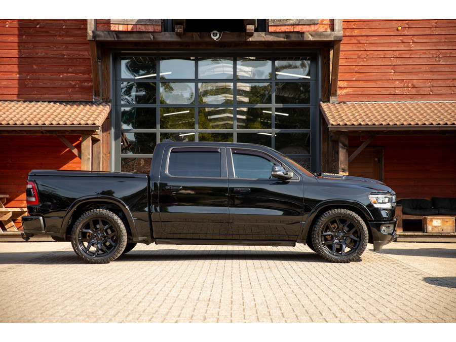 Dodge RAM 1500 5.7 V8 4x4 Crew Cab Laramie