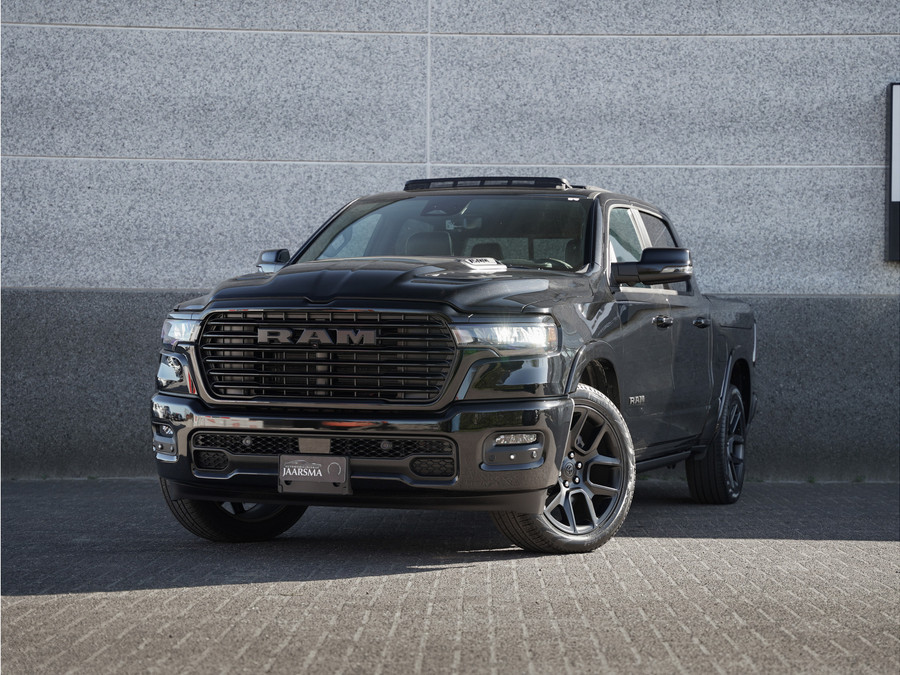 Dodge RAM 1500 Laramie Night SST Hurricane 426pk
