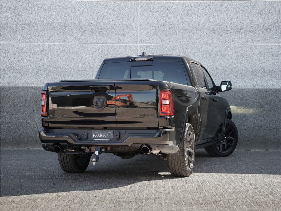 Dodge RAM 1500 Laramie Night SST Hurricane 426pk