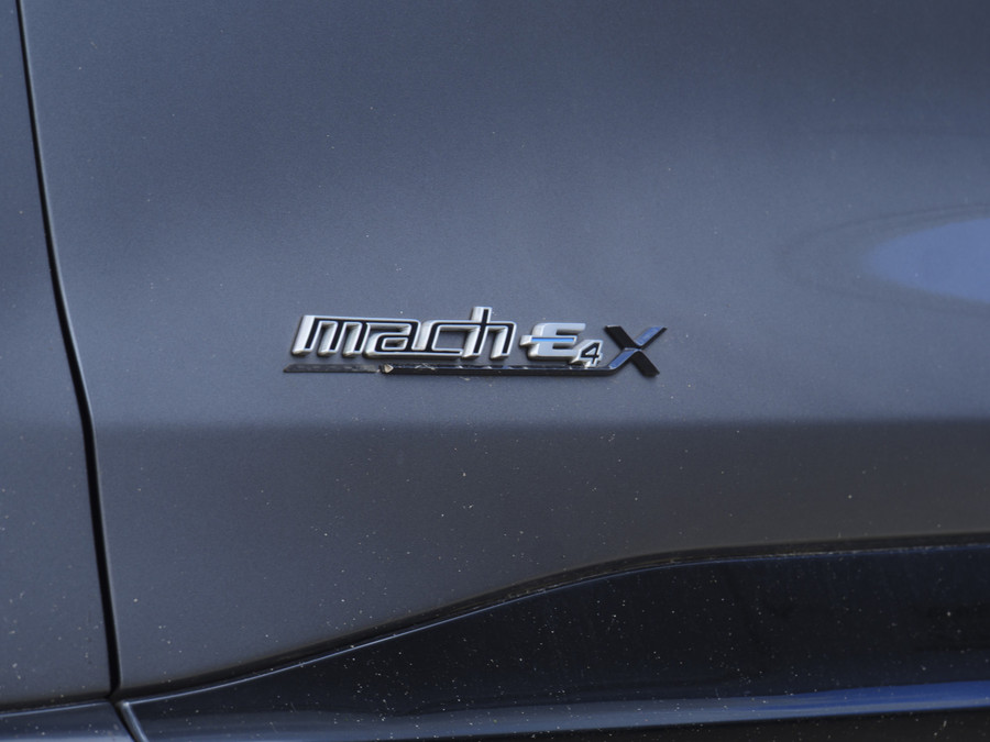 Ford Mustang Mach-E Extended AWD