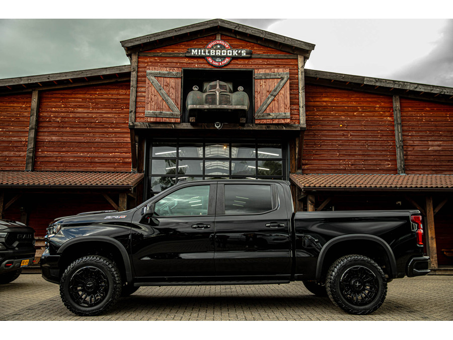 Chevrolet Silverado ZR2 6.2 V8
