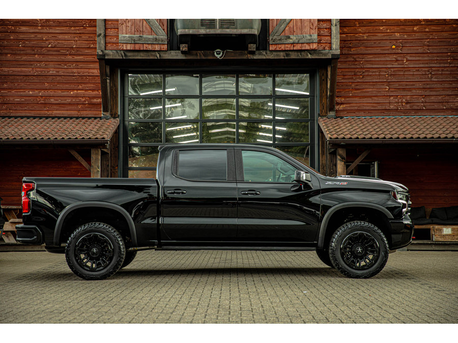 Chevrolet Silverado ZR2 6.2 V8
