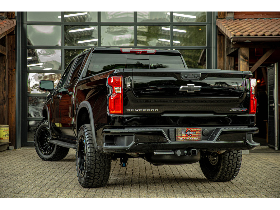 Chevrolet Silverado ZR2 6.2 V8