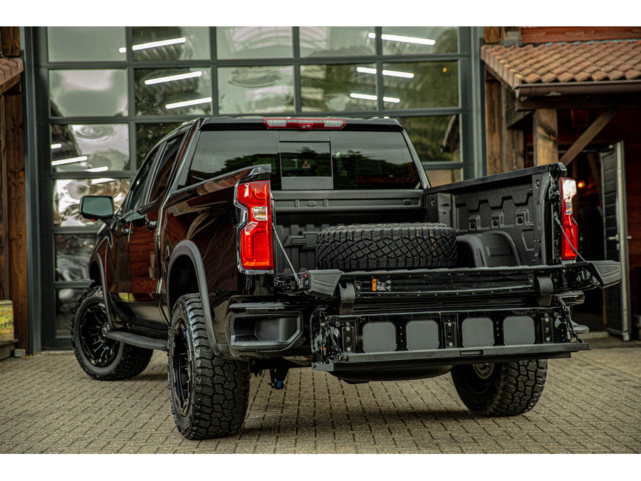 Chevrolet Silverado ZR2 6.2 V8
