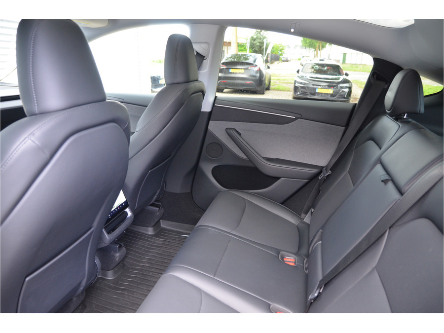 Tesla Model Y Premium Long Range RWD 75 kWh