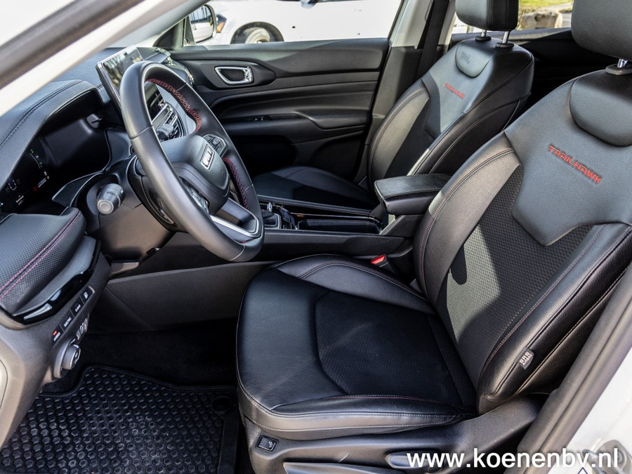 Jeep Compass 4xE 240pk 4x4 Autom. PHEV Trailhawk CLIMATE C. / LEER
