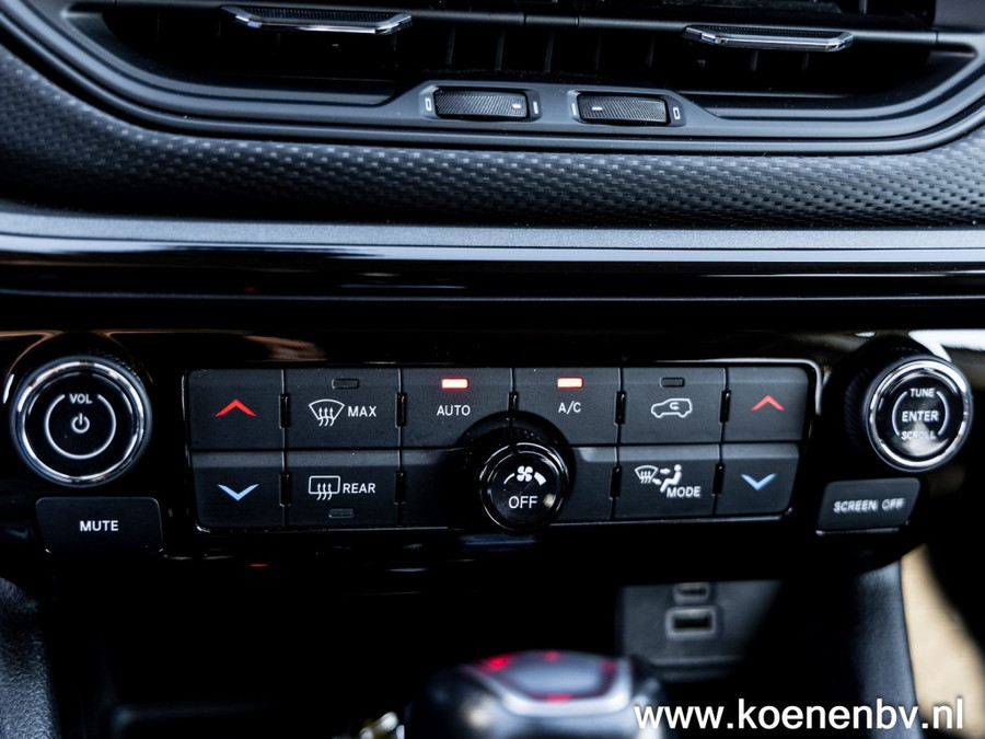 Jeep Compass 4xE 240pk 4x4 Autom. PHEV Trailhawk CLIMATE C. / LEER