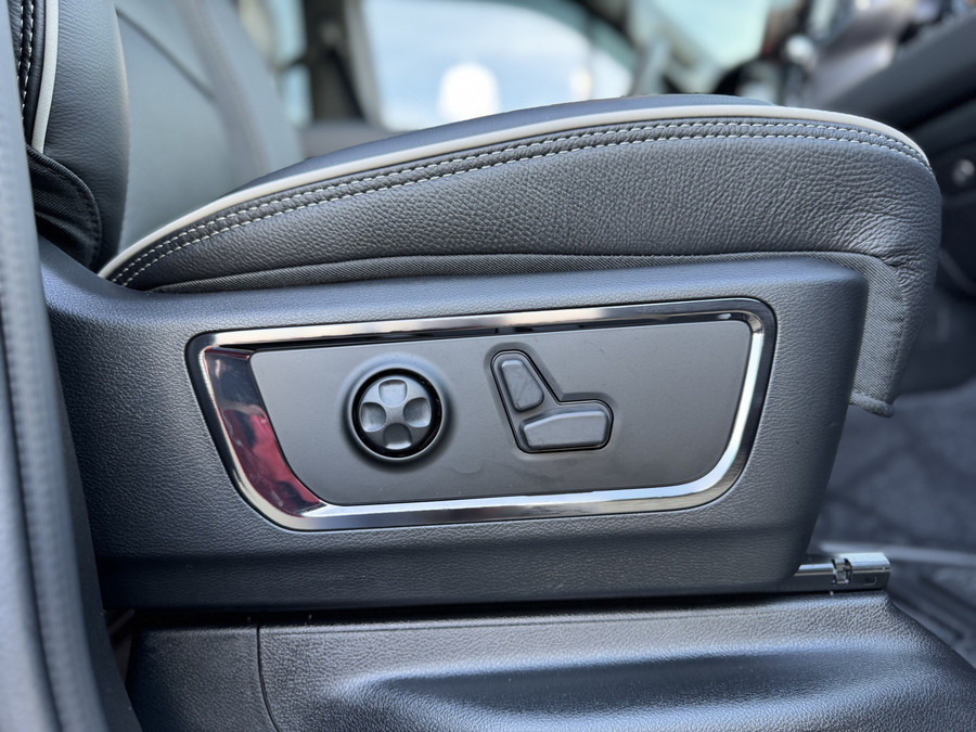 Dodge Ram 1500 Limited XXL