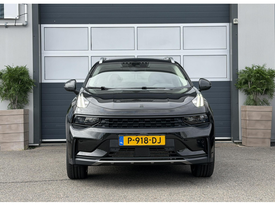 Lynk & Co 01 1.5/Pano/NaviCamera/BlackStyle