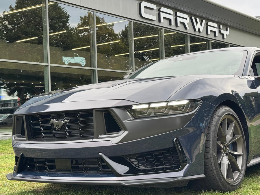 Ford Mustang GT 5.0 V8 Dark Horse