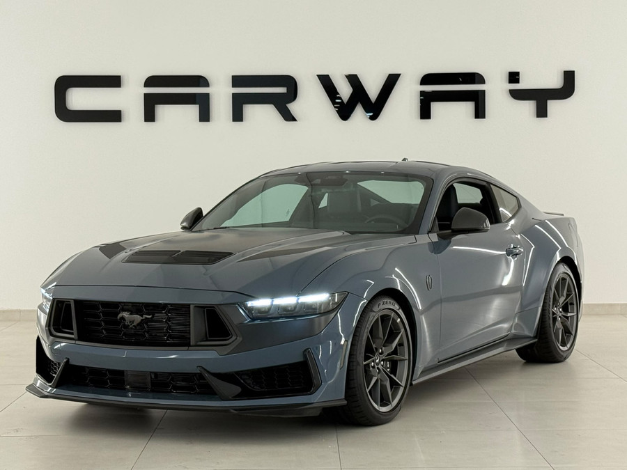 Ford Mustang GT 5.0 V8 Dark Horse
