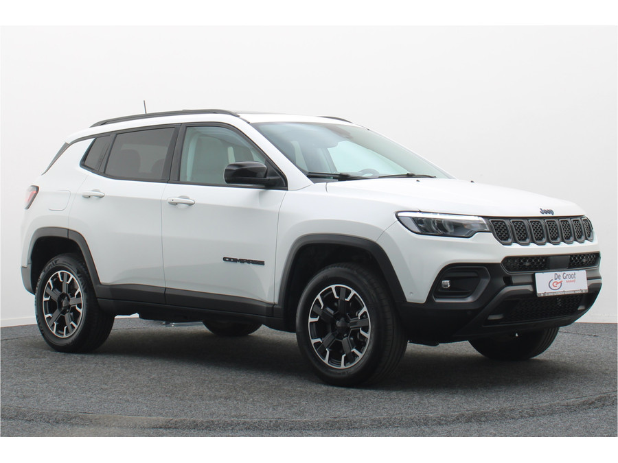 Jeep Compass 4xe 240 Plug-in Hybrid Electric Trailhawk