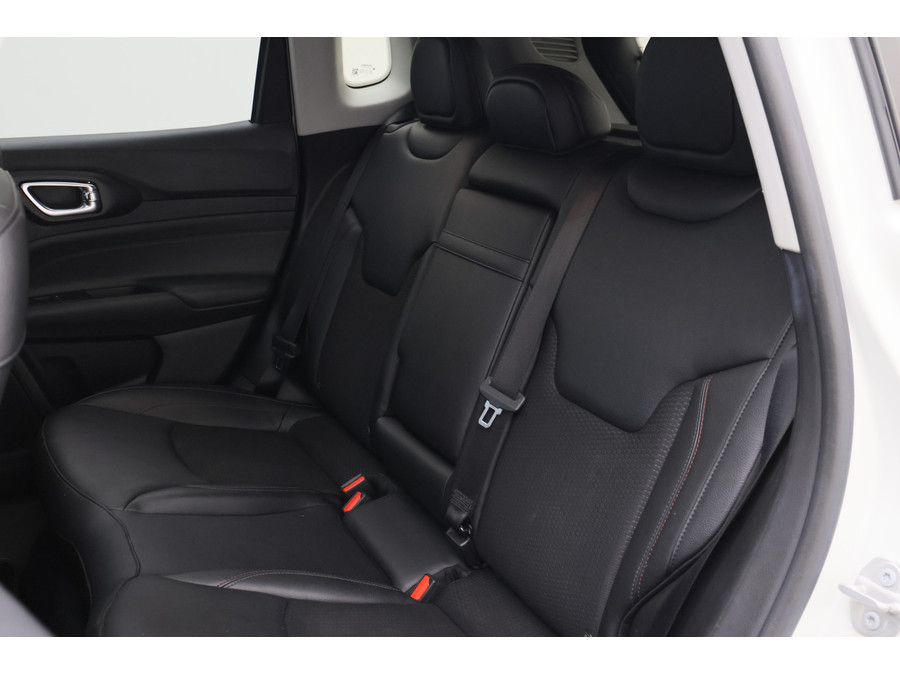 Jeep Compass 4xe 240 Plug-in Hybrid Electric Trailhawk