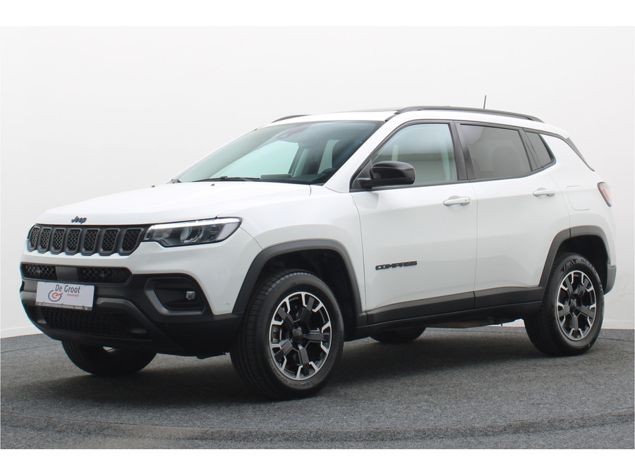 Jeep Compass 4xe 240 Plug-in Hybrid Electric Trailhawk