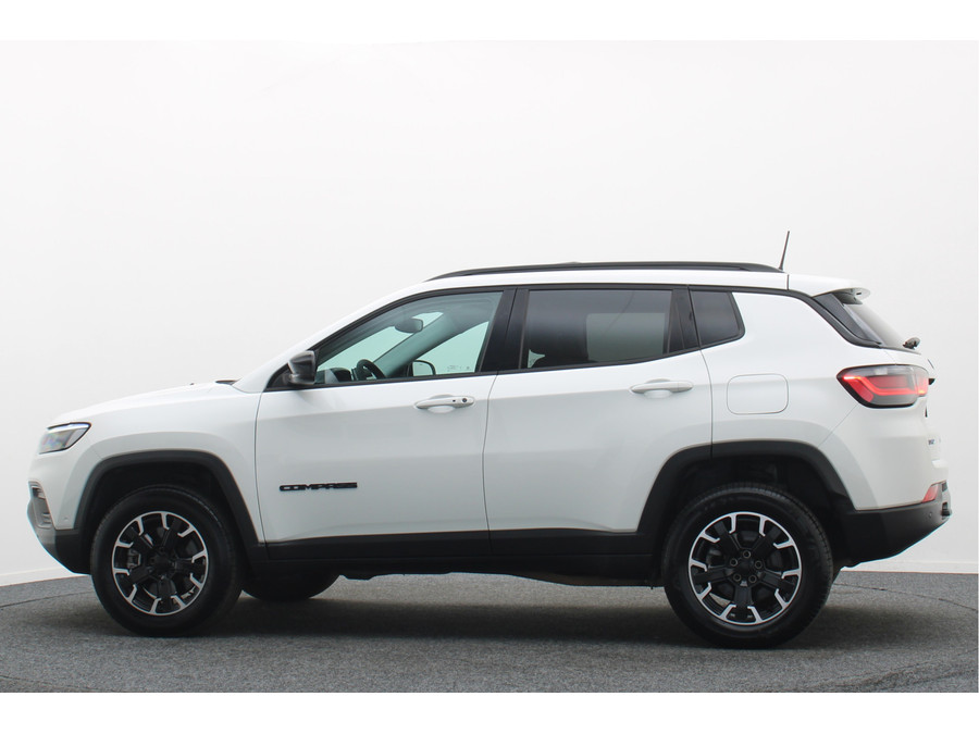 Jeep Compass 4xe 240 Plug-in Hybrid Electric Trailhawk