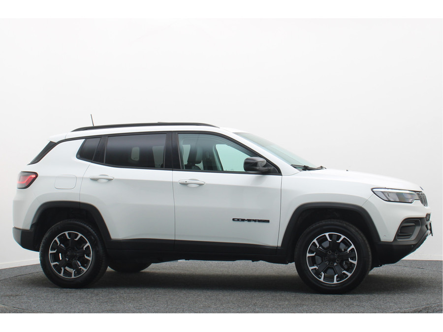 Jeep Compass 4xe 240 Plug-in Hybrid Electric Trailhawk