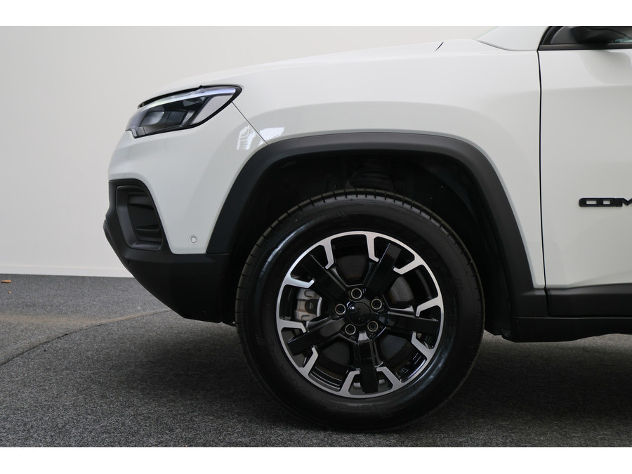 Jeep Compass 4xe 240 Plug-in Hybrid Electric Trailhawk