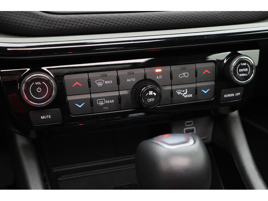 Jeep Compass 4xe 240 Plug-in Hybrid Electric Trailhawk