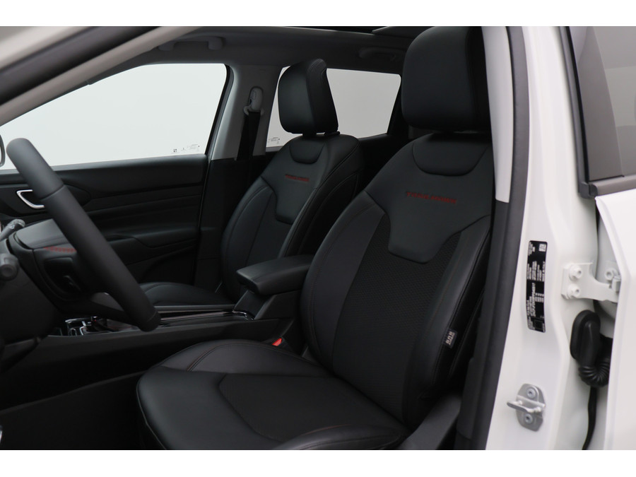 Jeep Compass 4xe 240 Plug-in Hybrid Electric Trailhawk