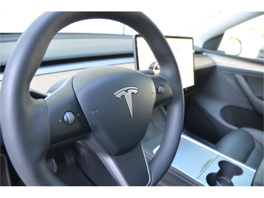 Tesla Model Y Long Range AWD 75 kWh