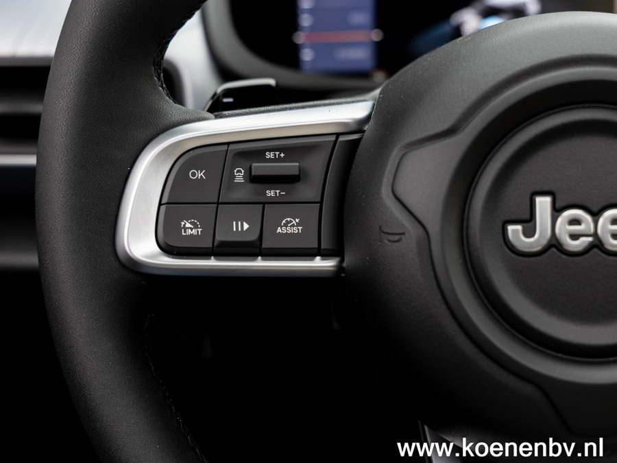Jeep Avenger 1.2T 4xE The North Face PANO / 4WD / AUTOMAAT