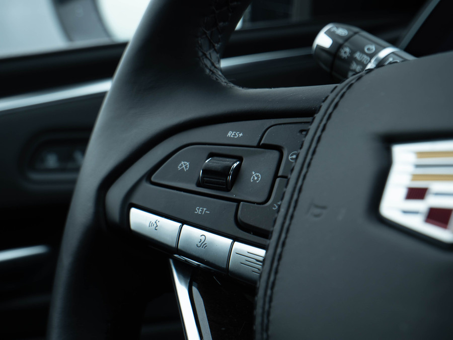 Cadillac Escalade 6.2 V8 | Sport |