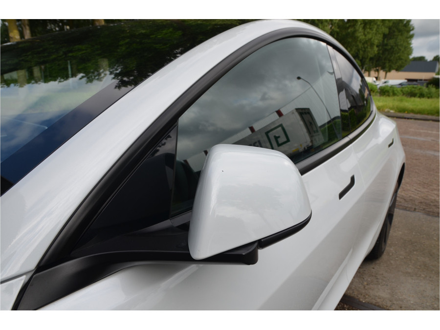 Tesla Model 3 Standard RWD Plus 60 kWh