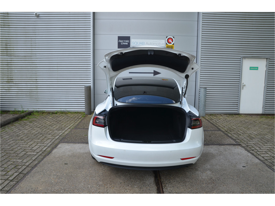 Tesla Model 3 Standard RWD Plus 60 kWh