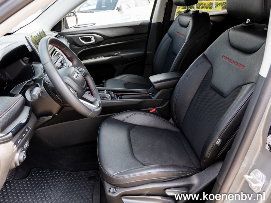 Jeep Compass 4xE 240pk 4x4 Autom. PHEV Trailhawk CLIMATE C. / PANO / CRUISE C.