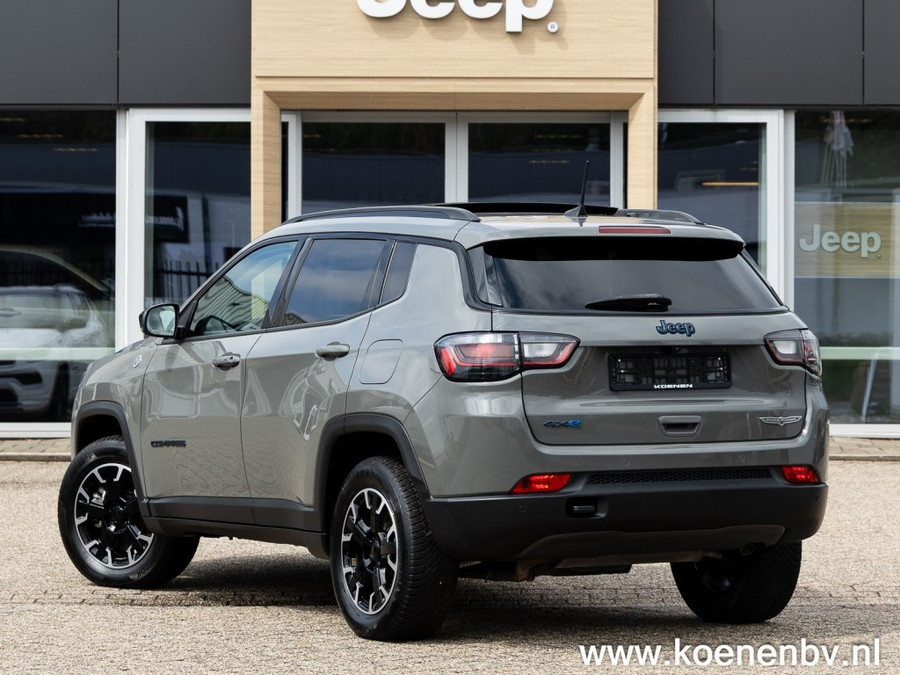 Jeep Compass 4xE 240pk 4x4 Autom. PHEV Trailhawk CLIMATE C. / PANO / CRUISE C.