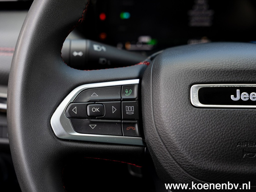 Jeep Compass 4xE 240pk 4x4 Autom. PHEV Trailhawk CLIMATE C. / PANO / CRUISE C.
