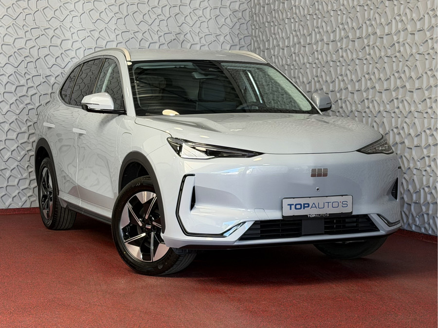 Geely E5 Pro+ 68 kWh | 475 km WLTP | Moonlight Silver 8 Jaar Garantie | 360° Camera | Warmtepomp | Leder | Bl