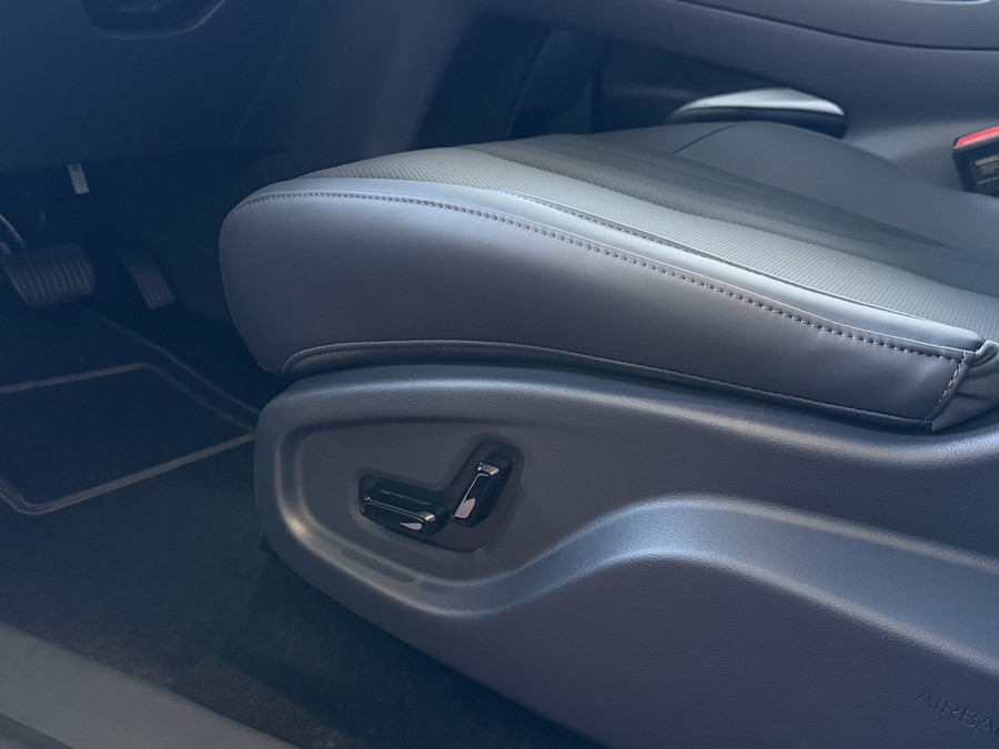 Geely E5 Pro+ 68 kWh | 475 km WLTP | Moonlight Silver 8 Jaar Garantie | 360° Camera | Warmtepomp | Leder | Bl