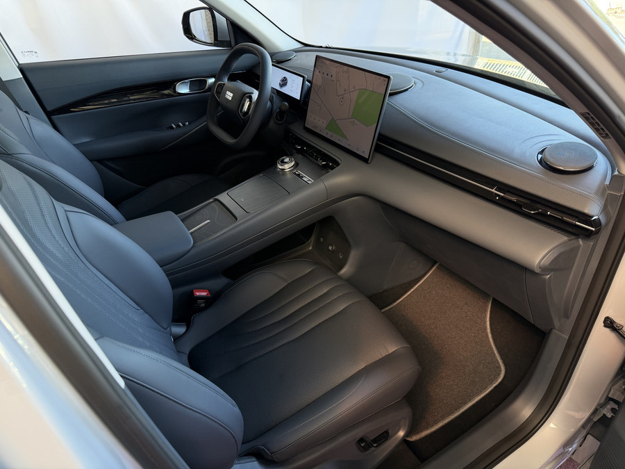Geely E5 Pro+ 68 kWh | 475 km WLTP | Moonlight Silver 8 Jaar Garantie | 360° Camera | Warmtepomp | Leder | Bl