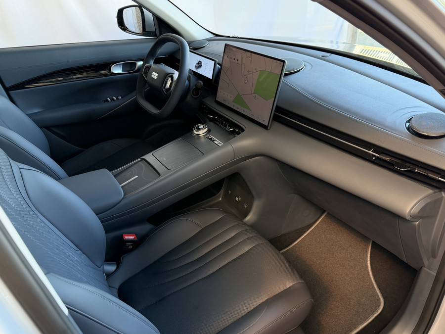 Geely E5 Pro+ 68 kWh | 475 km WLTP | Moonlight Silver 8 Jaar Garantie | 360° Camera | Warmtepomp | Leder | Bl