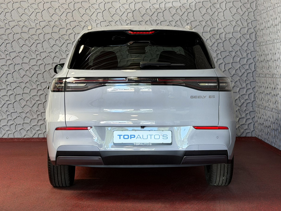 Geely E5 Pro+ 68 kWh | 475 km WLTP | Moonlight Silver 8 Jaar Garantie | 360° Camera | Warmtepomp | Leder | Bl