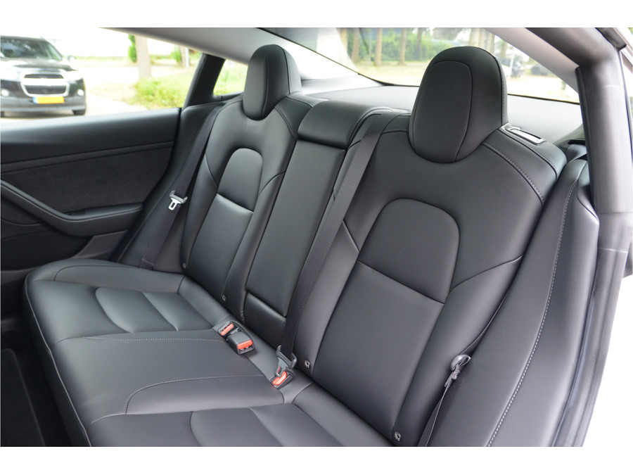 Tesla Model 3 Standard RWD Plus 60 kWh