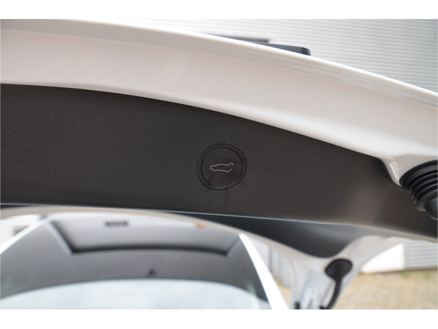 Tesla Model 3 Standard RWD Plus 60 kWh