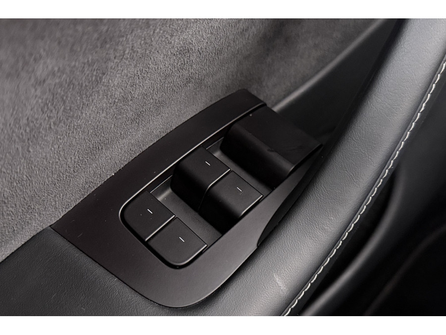 Tesla Model Y Long Range RWD 75 kWh (96%SOH)