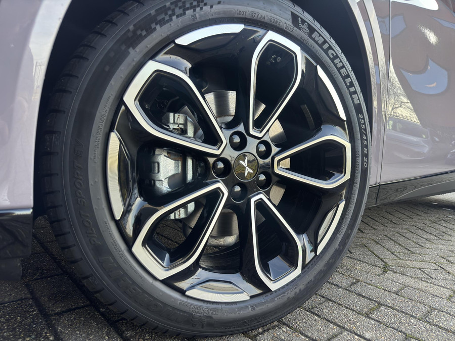 XPENG G6 RWD Long Range 80.8 kWh