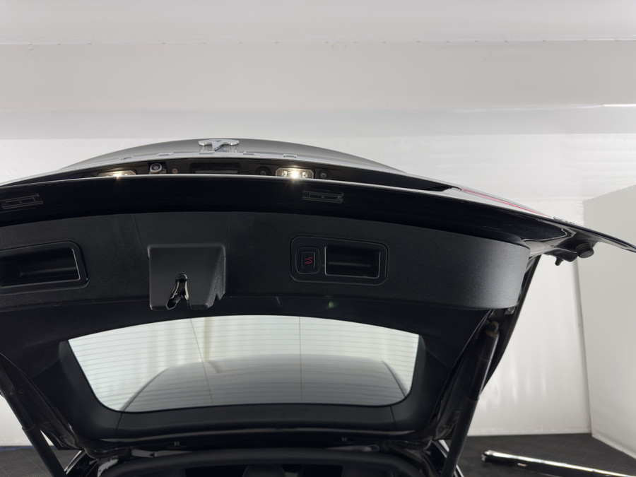 Tesla Model S 75D Base