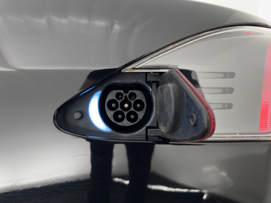 Tesla Model S 75D Base